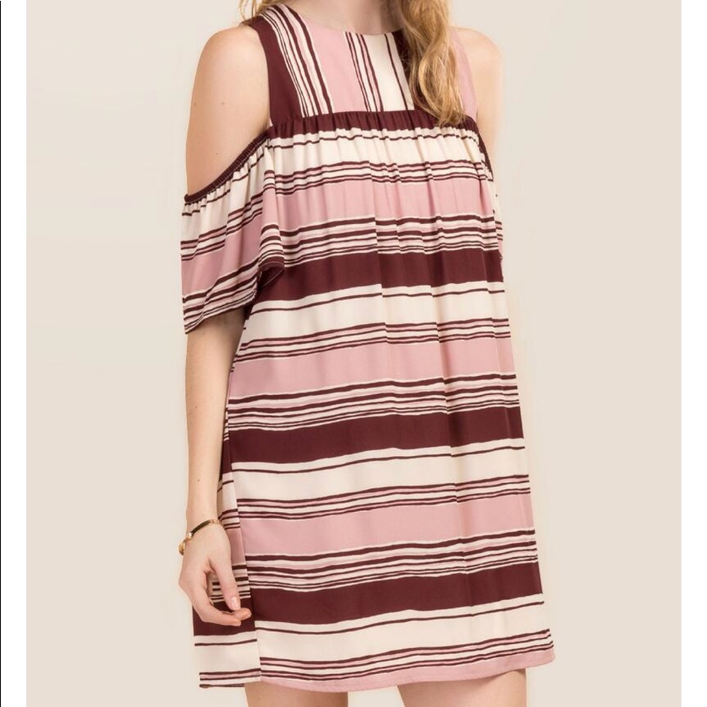 NWT Andie cold shoulder shift dress